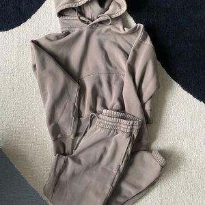 TNA cozyfleece sweatsuit